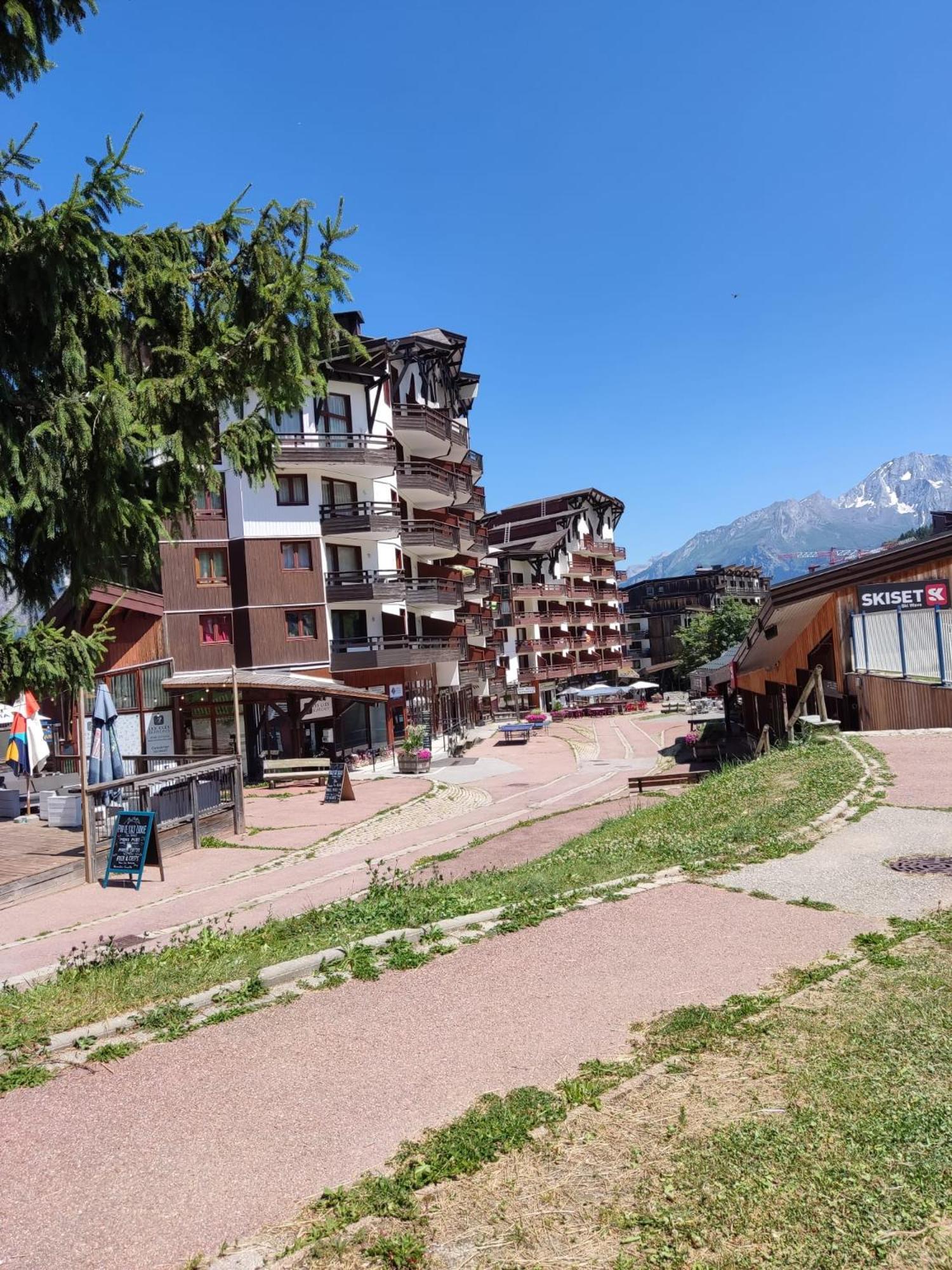 Ski-in Ski-out 1 Bed, La Tania Appartamento